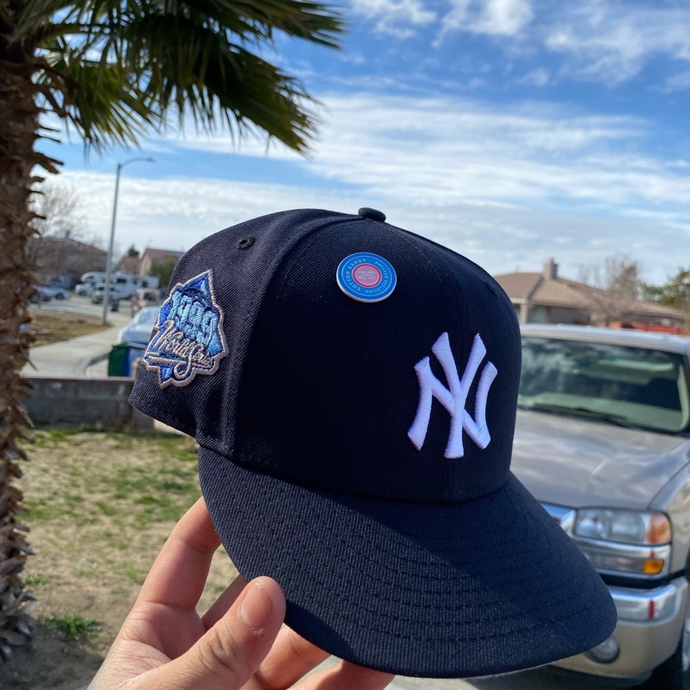 Frosty Yankees 7 3/8